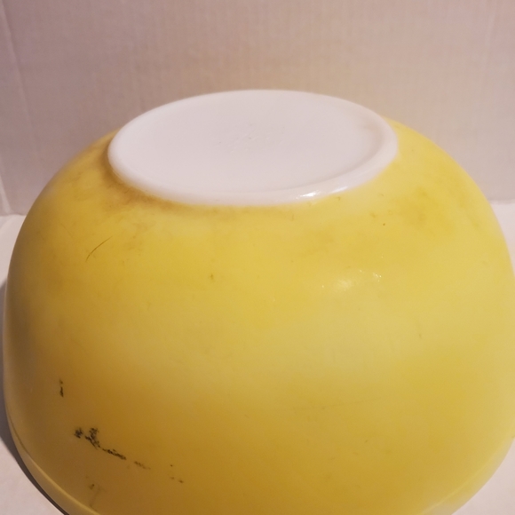 Vintage Pyrex Main Nesting Bowl Yellow 10.5"  #404 & A-12 Serving Bowl Pls Read - Picture 12 of 12